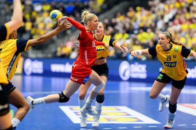 251122 Julie Mathiesen Scaglione of Denmark during the international friendly handball match between Sweden and Denmark on November 22, 2025 in Halmstad Photo Carl Sandin BILDBYRAN code CS CS0808 handball handball handball landslaget sverige sweden danmark national team denmark dam bbeng  Copyright: CARLxSANDIN BB251122CS041