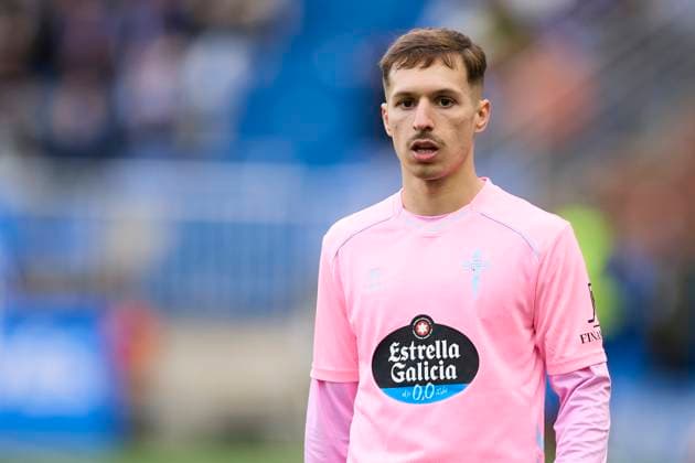 Deportivo Alaves v RC Celta de Vigo - LaLiga EA Sports Bryan Zaragoza of RC Celta de Vigo looks on during the LaLiga EA Sports match between Deportivo Alaves and RC Celta de Vigo at Mendizorrotza on November 22, 2025, in Vitoria, Spain. Vitoria Mendizorrotza Basque Country Spain RL_ALVvRCV_000044 Copyright: xRicardoxLarreinax