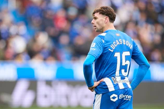 Deportivo Alaves v RC Celta de Vigo - LaLiga EA Sports Lucas Boye of Deportivo Alaves looks on during the LaLiga EA Sports match between Deportivo Alaves and RC Celta de Vigo at Mendizorrotza on November 22, 2025, in Vitoria, Spain. Vitoria Mendizorrotza Basque Country Spain RL_ALVvRCV_000060 Copyright: xRicardoxLarreinax