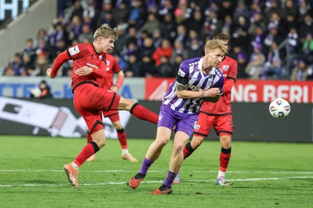 3 Liga VfL Osnabrück FC Ingolstadt 04 Goal chance missed Max Plath 14 FCI is blocked 3 Liga FC Ingolstadt 04 Season 2025 2026 VfL Osnabrück