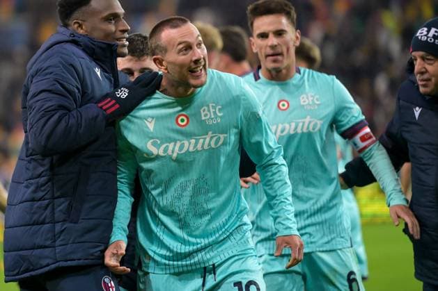 CALCIO - Serie A - Udinese Calcio vs Bologna FC Bologna s Federico Bernardeschi celebrates after scoring a goal during Udinese Calcio vs Bologna FC, Italian soccer Serie A match in Udine, Italy, November 22 2025 Udine Italy  Copyright: xIPAxSport ABACAx