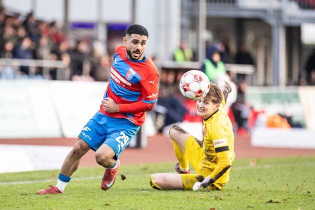 Soccer I Men I Season 2025 2026 I Regionalliga Nord I 20 Matchday I SV Drochtersen Assel FSV Schöningen l I 22 11 2025 Allah Aid Hamid 29, SV Drochtersen Assel , Johann Tobias Dahncke 1, FSV Schöningen Drochtersen Kehdinger Stadion Niedersachsen Germany Copyright: xLobeca JörgxStruwex