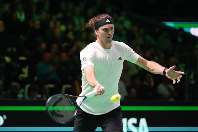 November 22, 2025, Bologna, Bretagne, Italy: Alexander Zverev of Germany during Davis Cup 2025, Final 8, Tennis event on 22November 2025 in Bologna, Italy - Photo Bologna Italy - ZUMAl193 20251122_zsp_l193_085 Copyright: xLaurentxLairysx