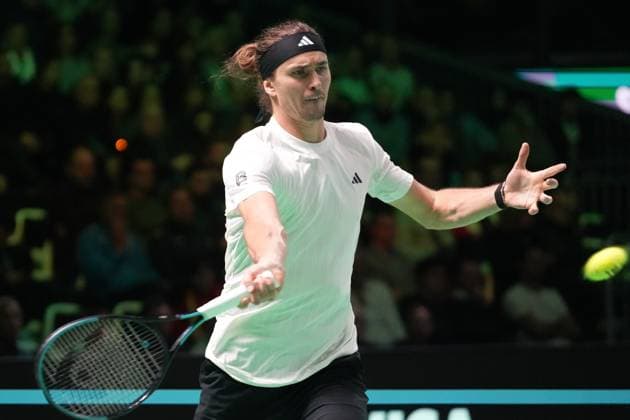 November 22, 2025, Bologna, Bretagne, Italy: Alexander Zverev of Germany during Davis Cup 2025, Final 8, Tennis event on 22November 2025 in Bologna, Italy - Photo Bologna Italy - ZUMAl193 20251122_zsp_l193_091 Copyright: xLaurentxLairysx
