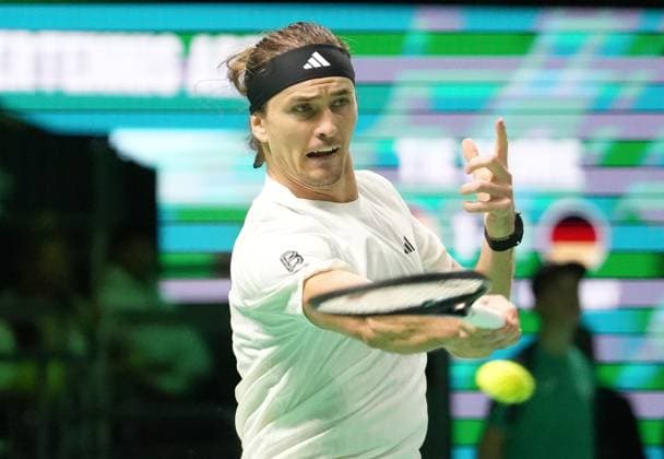 November 22, 2025, Bologna, Bretagne, Italy: Alexander Zverev of Germany during Davis Cup 2025, Final 8, Tennis event on 22November 2025 in Bologna, Italy - Photo Bologna Italy - ZUMAl193 20251122_zsp_l193_095 Copyright: xLaurentxLairysx
