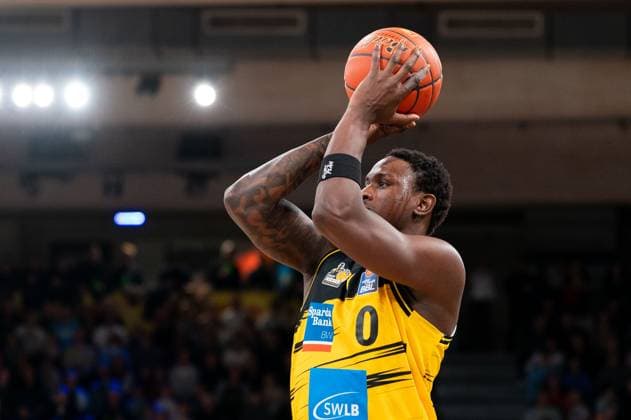 Babacar Sane MHP RIESEN Ludwigsburg, 00 , GER, Veolia Towers Hamburg vs MHP Riesen Ludwigsburg, Basketball, Bundesliga, Matchday 8, Season 2025 2026, 22 11 2025 GER, Veolia Towers Hamburg vs MHP Riesen Ludwigsburg, Basketball, Bundesliga, Matchday 8, Season 2025 2026, 22 11 2025 Hamburg Copyright: xEibner-Pressefoto MaxxVincenx EP_MVN
