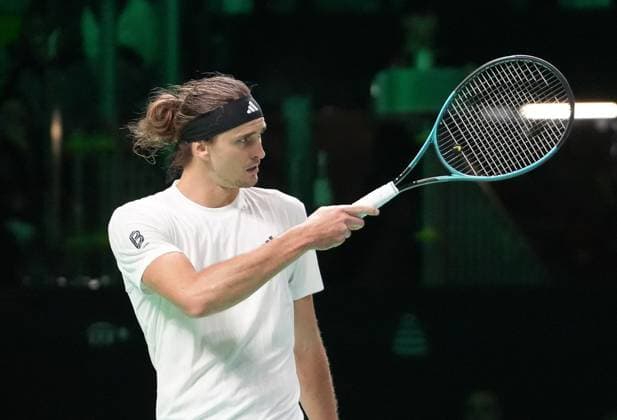 November 22, 2025, Bologna, Bretagne, Italy: Alexander Zverev of Germany during Davis Cup 2025, Final 8, Tennis event on 22November 2025 in Bologna, Italy - Photo Bologna Italy - ZUMAl193 20251122_zsp_l193_100 Copyright: xLaurentxLairysx