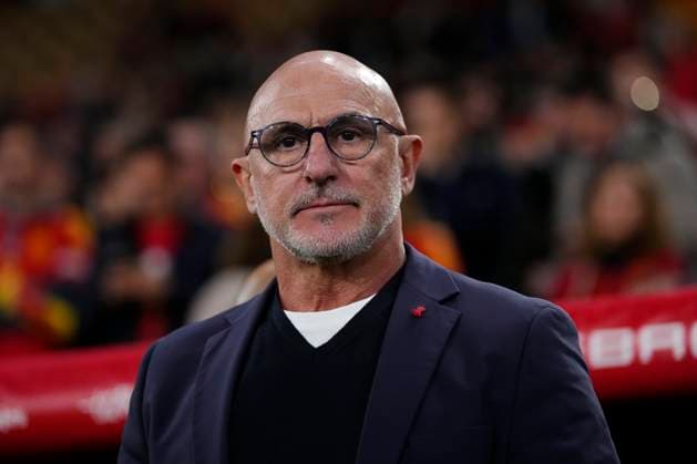 Spain v Türkiye - FIFA World Cup, WM, Weltmeisterschaft, Fussball 2026 Qualifier Luis de la Fuente head coach of Spain during the FIFA World Cup 2026 qualifier match between Spain and Türkiye at Estadio de La Cartuja on November 18, 2025 in Seville, Spain. Seville Spain  Copyright: xJosexBretonx originalFilename:bretonhernandez-spainvtr251118_npEaG.jpg