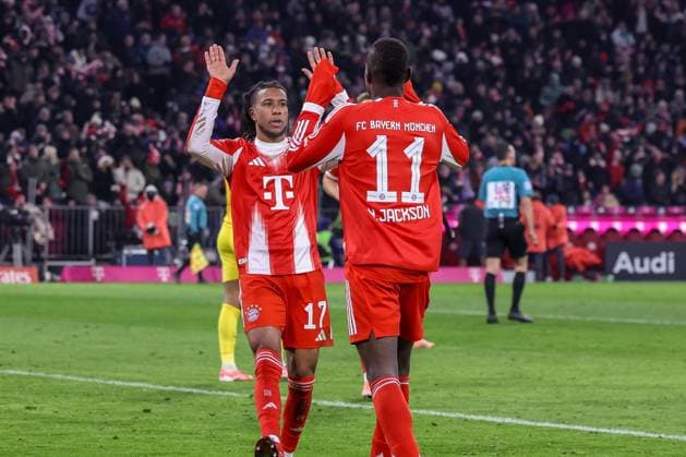 Michael Olise 17 FC Bayern Muenchen cheers with Nicolas Jackson 11 FC Bayern Muenchen on his goal to make it 5 2, FC Bayern Muenchen vs SC Freiburg, Football, Bundesliga, DFL, 2025 2026 season, Hinrunde, 22 11 2025 DFB regulations prohibit any use of photographs as image sequences and or quasi video Muenchen Bayern Germany Copyright: xkolbert-press MartinxAgüerax