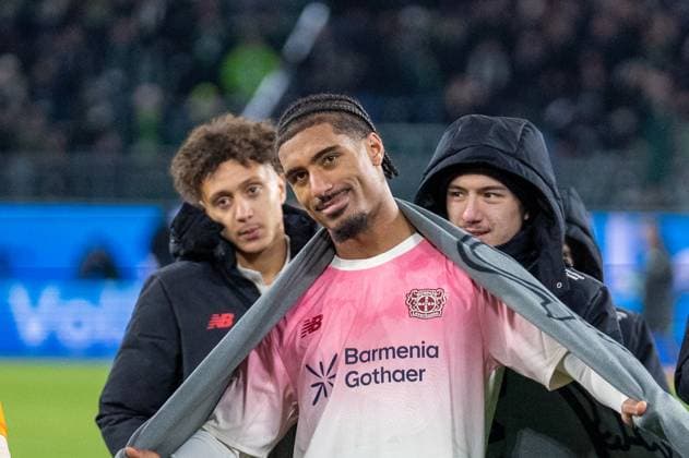 Germany, Soccer, 1 Bundesliga, Matchday 11 2025 2026 VfL Wolfsburg Bayer 04 Leverkusen on 22 11 in Wolfsburg Volkswagen Arena Loic BadÃ Bayer 04 Leverkusen 5 Copyright: xSvenxHeidmannx