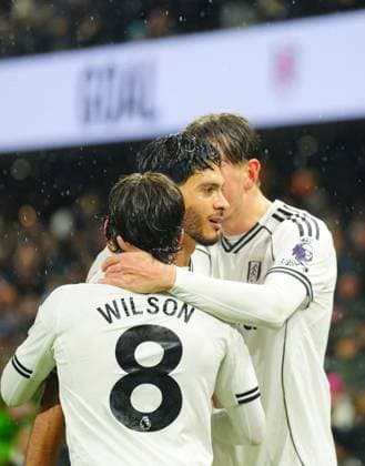 Raul Jimenez of Fulham celebrates scoring the opening goal Fulham v Sunderland, Premier League, Football, Craven Cottage, London, UK - 22 Nov 2025London Craven Cottage United Kingdom EDITORIAL USE ONLY No use with unauthorised audio, video, data, fixture lists, club league logos or live services. Online in-match use limited to 120 images, no video emulation. No use in betting, games or single club league player publications.  Copyright: xJavierxGarcia Shutterstockx 15860647ar