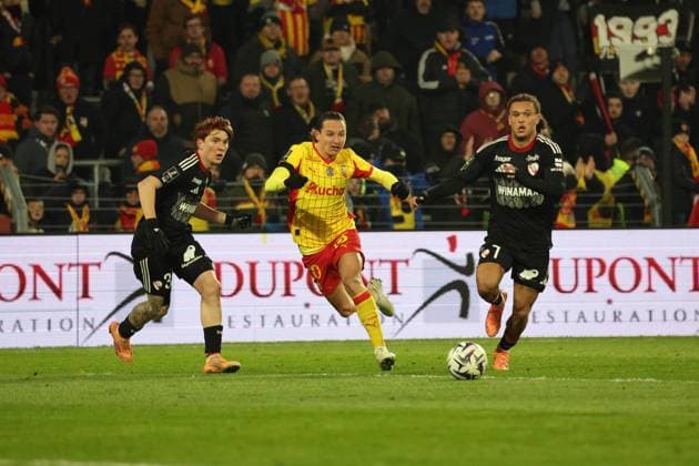 FOOTBALL : RC Lens vs RC Strasbourg - Ligue 1 J13 - 22 11 2025 Florian THAUVIN (RC Lens) lors du match RC Lens vs RC Strasbourg, Ligue 1 J13, stade Bollaert-Delelis, le 22 novembre 2025 - photo Laurent Sanson PsnewZ  Copyright: xLaurentxSANSONx xPsnewZx