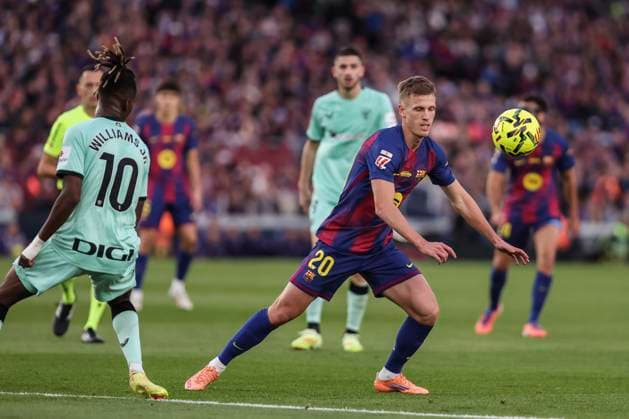 November 22, 2025, Barcelona, Barcelona, SPAIN: Dani Olmo of FC Barcelona, Barca in action during the Spanish league, La Liga EA Sports, football match played between FC Barcelona and Athletic Club at Spotify Camp Nou stadium on November 22, 2025 in Barcelona, Spain. Barcelona SPAIN - ZUMAa181 20251122_zaa_a181_143 Copyright: xJavierxBorregox
