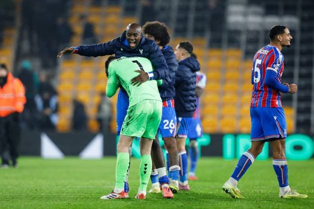 Wolverhampton Wanderers v Crystal Palace Premier League Jean-Philippe Mateta of Crystal Palace celebrates with Crystal Palace goalkeeper Dean Henderson after the Premier League match at Molineux, Wolverhampton UK Newspapers OUT Copyright: xMaxxTomlinsonx FIL-22538-0048