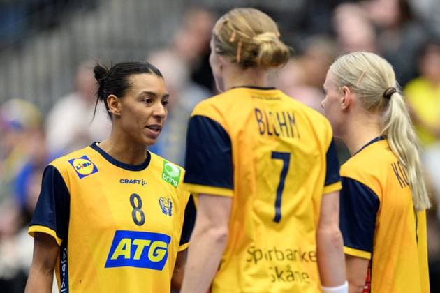 251122 Jamina Roberts of Sweden during the international friendly handball match between Sweden and Denmark on November 22, 2025 in Halmstad Photo Carl Sandin BILDBYRAN code CS CS0808 handball handball handball landslaget sverige sweden danmark national team denmark dam bbeng  Copyright: CARLxSANDIN BB251122CS067