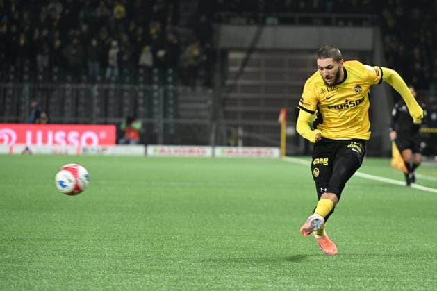 BERN, SWITZERLAND NOVEMBER 22 Jaouen Hadjam of Young Boys in action during the Swiss Super League match between BSC Young Boys and FC Winterthur at Stadion Wankdorf on November 22, 2025 in Bern, Switzerland Bern Stadion Wankdorf Bern Switzerland Copyright: xJustPictures.ch ManuelxWinterbergerx jp-en-EuSpIm-MWI_5651