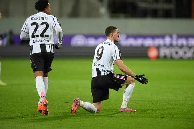 Foto IPP Roberto Ramaccia Firenze 22 11 2025 Campionato di Calcio Serie A 2025 2026 Fiorentina vs Juventus Nella foto Dusan Vlahovic of FC Juventus shows his disappointment Italy Photo Press - World Copyright Firenze italy Italia ITALY  Copyright: xR4924_italyphotopressx