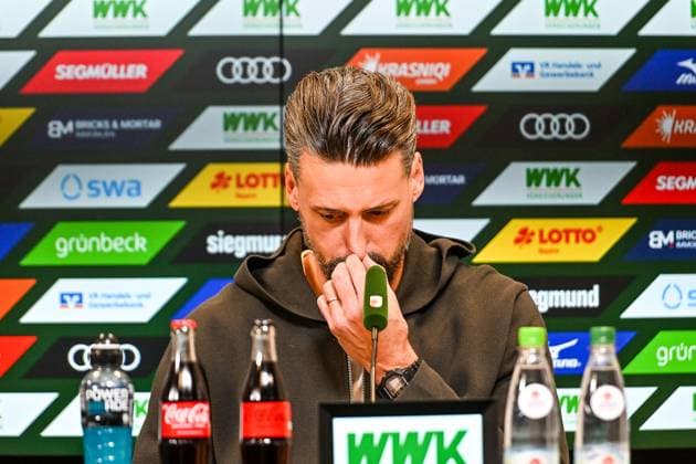 GER, 1 FBL, FC Augsburg vs Hamburger SV 22 11 2025, WWK Arena, Augsburg, GER, 1 FBL, FC Augsburg vs Hamburger SV, in the picture Sandro Wagner FC Augsburg , press conference after the match nordphotoxGmbHx xHafner nph00200