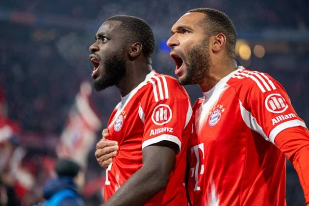 Dayot Upamecano 2 FC Bayern Muenchen goal celebration to 3 2, Jonathan Tah 4 FC Bayern Muenchen , FC Bayern Muenchen SC Freiburg, Football, Bundesliga, 11 Matchday, 22 11 2025 DFB regulations prohibit any use of photographs as image sequences and or quasi video Muenchen Bayern Germany Copyright: xkolbert-press UlrichxGamelx