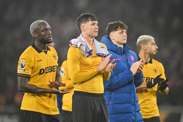 22nd November 2025; Molineux Stadium, Wolverhampton, West Midlands, England; Premier League Football, Wolverhampton Wanderers versus Crystal Palace; Toti Gomes, Jorgen Strand Larsen, Ladislav Krejci and Andre of Wolverhampton Wanderers applaud the home fans after the final whistle  GodfreyxPitt
