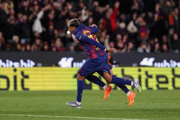 November 22, 2025, Barcelona, Barcelona, SPAIN: Ferran Torres of FC Barcelona, Barca celebrates a goal during the Spanish league, La Liga EA Sports, football match with Lamine Yamal played between FC Barcelona and Athletic Club at Spotify Camp Nou stadium on November 22, 2025 in Barcelona, Spain. Barcelona SPAIN - ZUMAa181 20251122_zaa_a181_171 Copyright: xJavierxBorregox