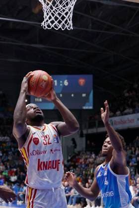 v l Charles Thompson Fitness First Wuerzburg Baskets, 32 and Nahiem Alleyne Frankfurt Skyliners, 4 , 22 11 2025, Basketball, BBL, Frankfurt Skyliners vs Fitness First Wuerzburg Baskets, GER, Frankfurt, Suewag Energie ARENA Copyright: HMBxMedia xHeikoxBecker