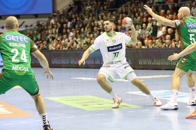 22 11 2025, xgox, Handball, Daikin HBL, SC Magdeburg HSG Wetzlar v l Stefan Cavor Wetzlar, 77 Magdeburg