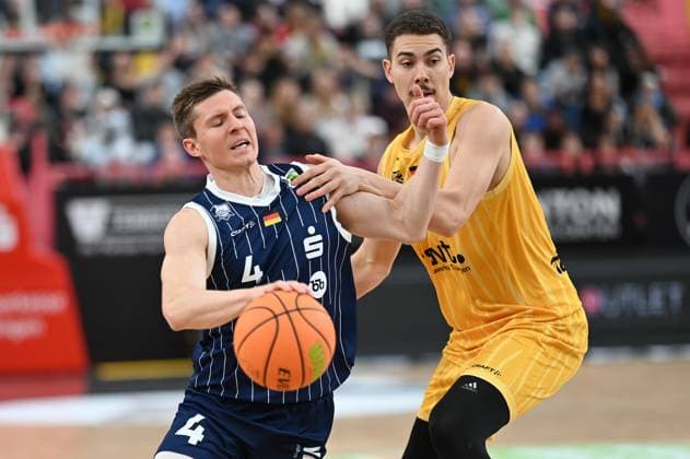 Niklas Geske VfL SparkassenStars Bochum, 04 GER, Tigers Tuebingen vs VFL Sparkassenstars Bochum, Basketball, Men, Pro A, 2 Barmer Basketball Bundesliga, Season 2025 2026, 22 11 2025 GER, Tigers Tuebingen vs VFL Sparkassenstars Bochum, Basketball, Men, Pro A, 2 Barmer Basketball Bundesliga, Season 2025 2026, 22 11 2025 Tuebingen Copyright: xEibner-Pressefoto NicolasxWoernx EP_NWN