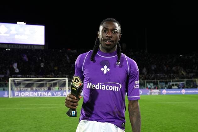 Fiorentina s Moise Kean Panini Player of the match during the Serie A soccer match between Fiorentina and Juventus at the Artemio Franchi Stadium in Florence, north Italy - Sunday, November 22, 2025 -  Copyright: xMassimoxPaolone LaPressex