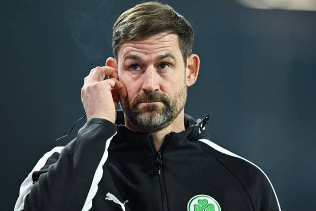 Thomas Kleine SpVgg Greuther Fürth, Coach before the match, GER, SV Darmstadt 98 vs SpVgg Greuther Fürth, Football, 2 Bundesliga, Matchday 13, Season 2025 2026, 22 11 2025 DFL REGULATIONS PROHIBIT ANY USE OF PHOTOGRAPHS AS IMAGE SEQUENCES AND OR QUASI VIDEO GER, SV Darmstadt 98 vs SpVgg Greuther Fürth, Football, 2 Bundesliga, Matchday 13, Season 2025 2026, 22 11 2025 Darmstadt Copyright: xEibner-Pressefoto FlorianxWiegandx EP_FWD