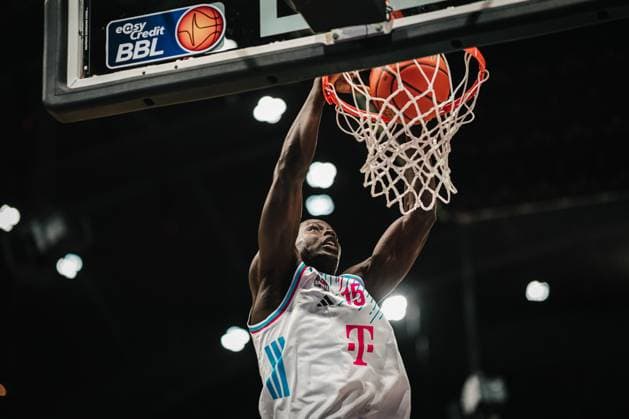 Easycredit BBL Basketball Braunschweig Löwen Telekom Baskets Bonn, 22 11 25 Kur Jongkuch Telekom Baskets Bonn, 15 Easycredit BBL Basketball Braunschweig Löwen vs Telekom Baskets Bonn on 22 11 2025 in the Volkswagen Halle, Braunschweig Copyright: xBEAUTIFULxSPORTS Tonhäuserx