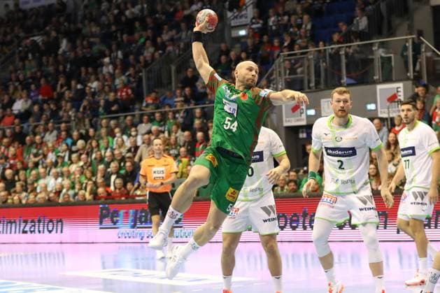 22 11 2025, xgox, Handball, Daikin HBL, SC Magdeburg HSG Wetzlar v l Oscar Bergendahl Magdeburg, 54 throws goal, Torschuetze, erzielt Tor, Treffer, scores the goal Magdeburg