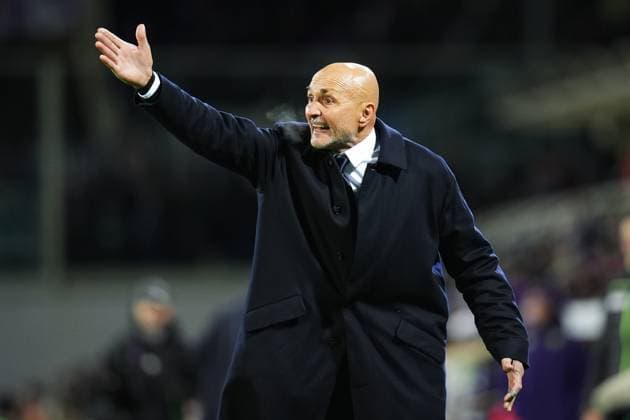 JuventusÕ head coach Luciano Spalletti shouts instructions to his players during the Serie A soccer match between Fiorentina and Juventus at the Artemio Franchi Stadium in Florence, north Italy - Sunday, November 22, 2025 -  Copyright: xMassimoxPaolone LaPressex