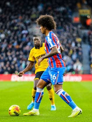 Chris Richards (26 Crystal Palace) on the ball during the Premier League football match between Wolverhampton Wanderers and Crystal Palace at Molineux stadium in Wolverhampton, England Copyright: xNataliexMincher SPPx Sportspressphoto_SPR64982