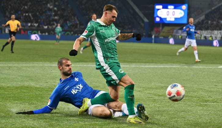 22 11 2025 Soccer Season 2025 2026 2 Soccer Bundesliga 13 Matchday SV Darmstadt 98 SVD Lilien SpVgg Greuther Fürth Kleeblatt Sportfoto Zink xwoxzix DFL regulations prohibit any use of photographs as image sequences and or quasi video only for editorial use Aleksandar Vukotic 20, SV Darmstadt 98 D98 SV98 Felix Klaus 30, SpVgg Greuther Fürth