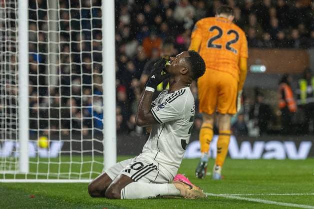 Ryan Sessegnon of Fulham reacts to a missed opportunity during the Premier League match between Fulham and Sunderland at Craven Cottage on November 22, 2025 in London, England. (Photo by Pedro Soares SPP) Copyright: xPedroxSoaresx xSPPx Sportspressphoto_SPR65050