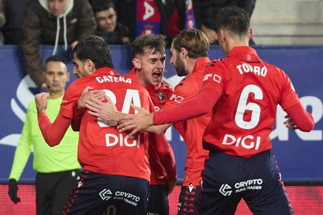 Pamplona, Spain. 22th Nov 2025. Sports. Football Soccer.CA Osasuna players celebrate a goal of Alejandro Catena (1-0) during the football match of La Liga EA Sports between CA Osasuna and Real Sociedad played at El Sadar stadium in Pamplona (Spain) on November 22, 2025. Credit: Inigo Alzugaray Cordon Press  Football 2025-2026