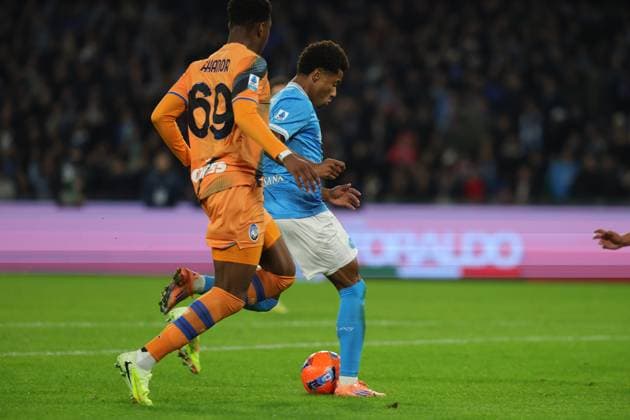 Napoli s David Neres goal 1-0 during the Serie A soccer match between Napoli and Atalanta at the Diego Armando Maradona Stadium in Naples, southern italy - Saturday , November 22 , 2025. - Soccer .  Copyright: xAlessandroxGarofalo LaPressex