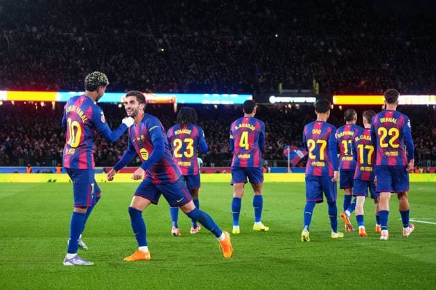 ESP: FC Barcelona, Barca - Athletic CLub. La Liga EA Sports. Date 13 Ferran Torres of FC Barcelona celebrates the 4-0 with Lamine Yamal during the La Liga EA Sports match between FC Barcelona and Athletic Club played at Spotify Camp Nou Stadium on November 22 2025 in Barcelona, Spain. kpng Copyright: xSergioxRuizx xPRESSINx PS_251122_BAR_ATH_085