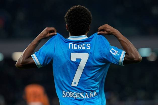 SSC Napoli v Atalanta BC - Serie A David Neres of SSC Napoli celebrates after scoring during the Serie A match between SSC Napoli and Atalanta BC at Stadio Diego Armando Maradona Naples Italy on 22 November 2025. Naples Naples Italy  Copyright: xFrancoxRomanox originalFilename:romano-sscnapol251122_npNat.jpg