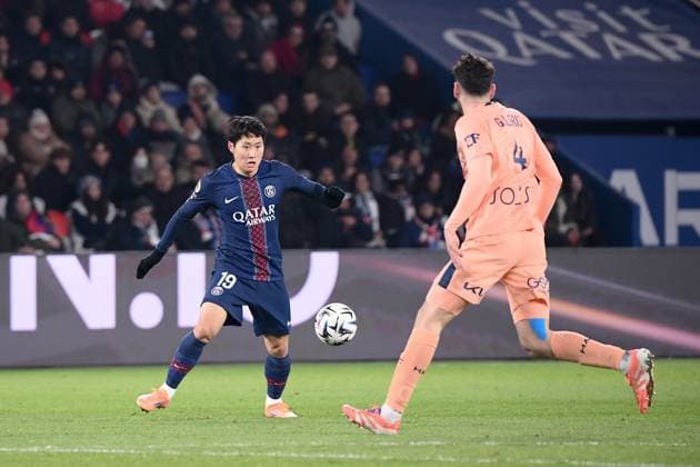 Paris Saint-Germain v Le Havre Athletic Club - Ligue 1 McDonald s 2025 2026 19 Lee KANG IN (psg) during the Ligue 1 McDonald s match between Paris and Le Havre at Parc des Princes on November 22, 2025 in Paris, France. Paris France  Copyright: xFEPx 776348207