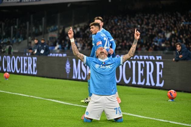 Foto IPP Felice De Martino Napoli 22 11 2025 Calcio Campionato di Serie A 2025 2026 Napoli-Atalanta nella foto l esultanza di Noa Lang dopo il suo gol per il momentaneo 3 a 0 del Napoli Italy Photo Press - World Copyright italy ITALY  Copyright: xR4924_italyphotopressx