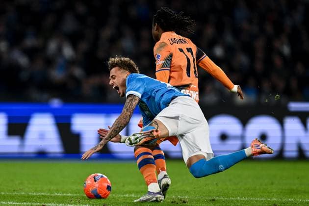 Dc Napoli 22 11 2025 - campionato di calcio Serie A Napoli-Atalanta foto Domenico Cippitelli Image nella foto: Ademola Lookman-Noa Lang 