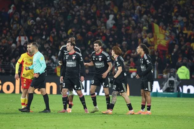 FOOTBALL : RC Lens vs RC Strasbourg - Ligue 1 J13 - 22 11 2025 Action lors du match RC Lens vs RC Strasbourg, Ligue 1 J13, stade Bollaert-Delelis, le 22 novembre 2025 - photo Laurent Sanson PsnewZ  Copyright: xLaurentxSANSONx xPsnewZx