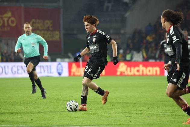 FOOTBALL : RC Lens vs RC Strasbourg - Ligue 1 J13 - 22 11 2025 Valentin BARCO (RC Strasbourg) lors du match RC Lens vs RC Strasbourg, Ligue 1 J13, stade Bollaert-Delelis, le 22 novembre 2025 - photo Laurent Sanson PsnewZ  Copyright: xLaurentxSANSONx xPsnewZx