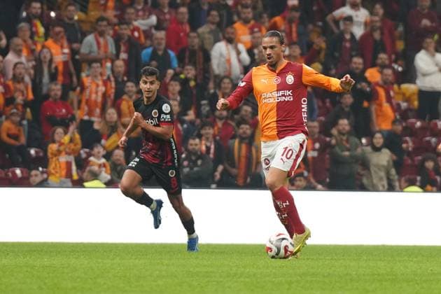 ISTANBUL, TURKEY - NOVEMBER 22: Leroy Sane of Galatasaray during the Trendyol Super League match between Galatasaray SK and Genclerbirligi SK at Rams Park Stadium on November 22, 2025 in Istanbul, Turkey. Istanbul Turkey Copyright: xSeskimphotox GSaray-Gencler-221125 (250)