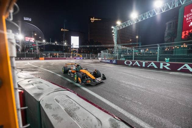 Formula 1 Heineken Las Vegas Grand Prix 2025 Thomas Cerato OVERTAKE MAXPPP - Las Vegas 22 11 2025 04 NORRIS Lando (gbr), McLaren F1 Team, action at the Formula 1 Heineken Las Vegas Grand Prix 2025, the 22nd round of the 2025 FIA Formula 1 World Championship, WM, Weltmeisterschaft held on the Las Vegas Strip Circuit in Las Vegas, Nevada, United States, from 19 to 22 November 2025. Las Vegas Las Vegas Strip Circuit United States  Copyright: xOVERTAKE MAXPPPxThomasxCeratox OVT202511225114 OVT202511225114
