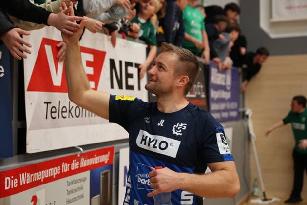 22 11 2025, Handball, Men, 3 Liga, Staffel Süd West, Season 2025 2026, HG Saarlouis TV Gelnhausen, Coach Jörg Lützelberger HG Saarlouis Saarlouis Stadtgartenhalle Saarland Germany DEU Copyright: xSebastianxBachx