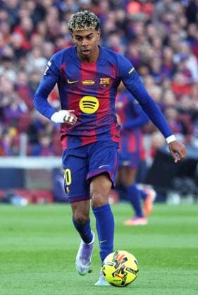FC Barcelona, Barca v Athletic Club - LaLiga EA Sports Lamine Yamal plays during the match between FC Barcelona and Athletic Club, corresponding to week 13 of LaLiga EA Sports, at the Spotify Camp Nou, in Barcelona, Spain, on November 22, 2025. Barcelona Barcelona Spain  Copyright: xUrbanandsportx originalFilename:urbanandsport-fcbarcel251122_npkUy.jpg