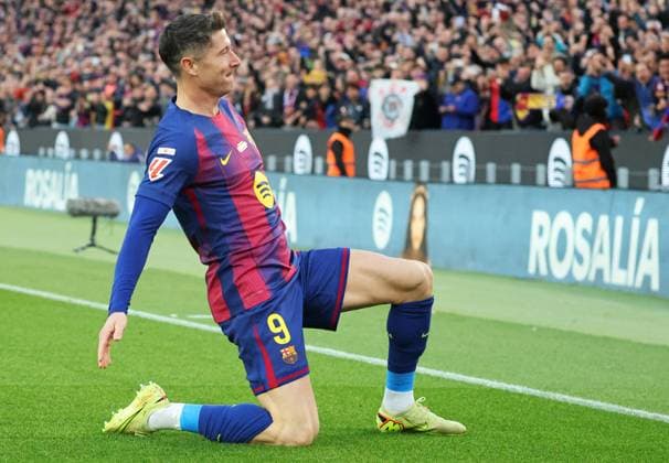 FC Barcelona, Barca v Athletic Club - LaLiga EA Sports Robert Lewandowski celebrates during the match between FC Barcelona and Athletic Club, corresponding to week 13 of LaLiga EA Sports, played at the Spotify Camp Nou, in Barcelona, Spain, on November 22, 2025. Barcelona Barcelona Spain  Copyright: xUrbanandsportx originalFilename:urbanandsport-fcbarcel251122_npsgL.jpg
